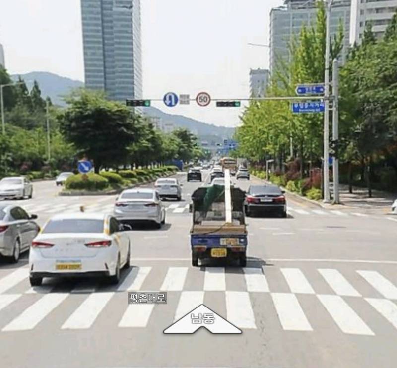 유턴 할 때 직진 후 좌회전 표시판이면 보행자 초록 + 전면 좌회전 신호에서 하는거지?? | 인스티즈