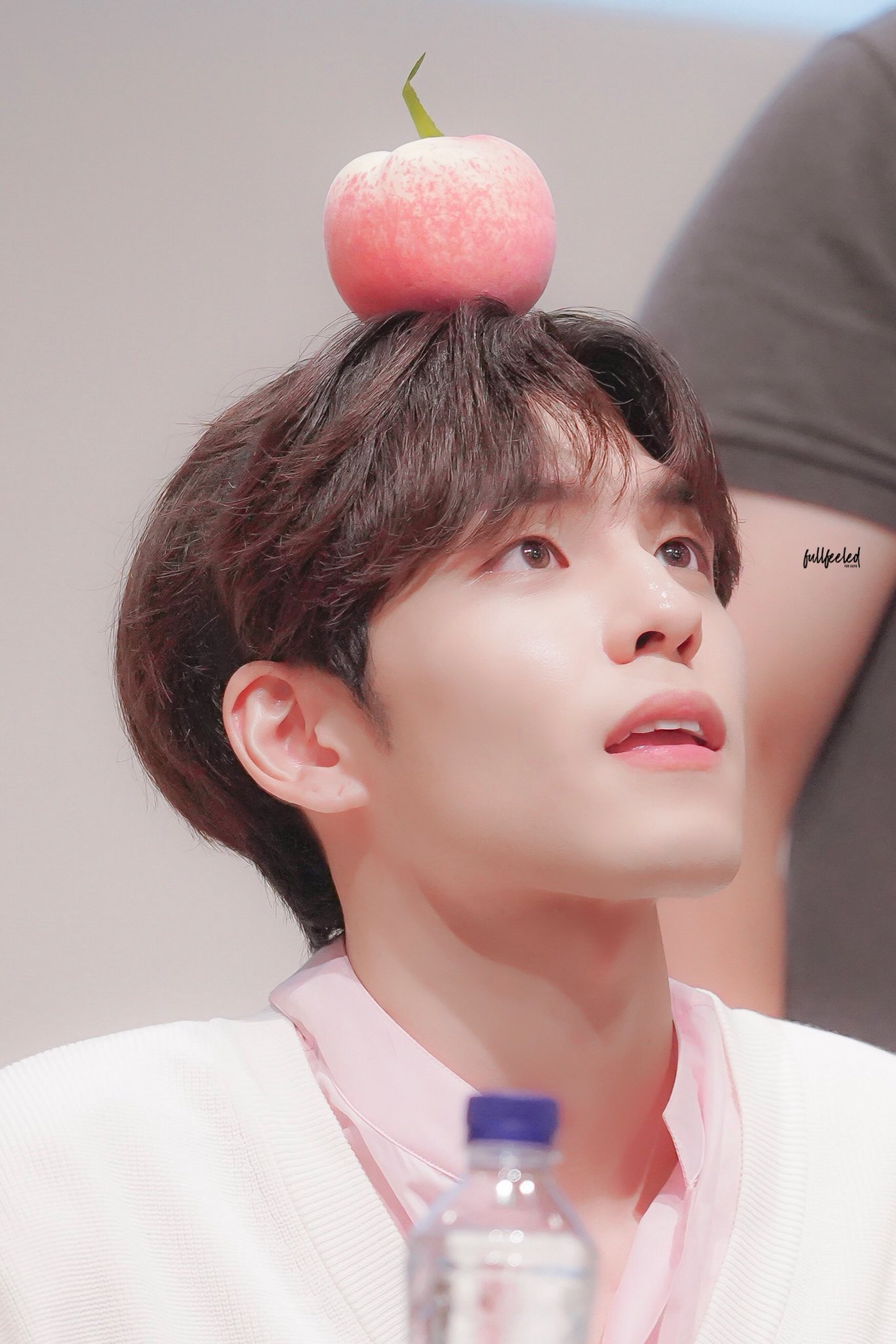 [잡담] 새삼스럽게 또 느끼는거지만 원필이 진짜 깔끔하게 잘생겼어.. | 인스티즈