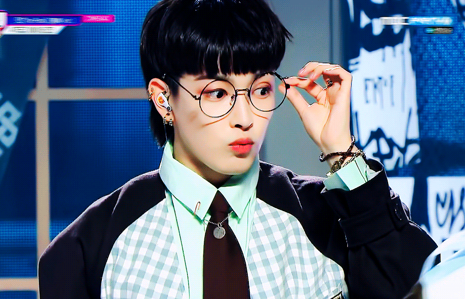 [잡담] 흑발 너무 좋아... | 인스티즈