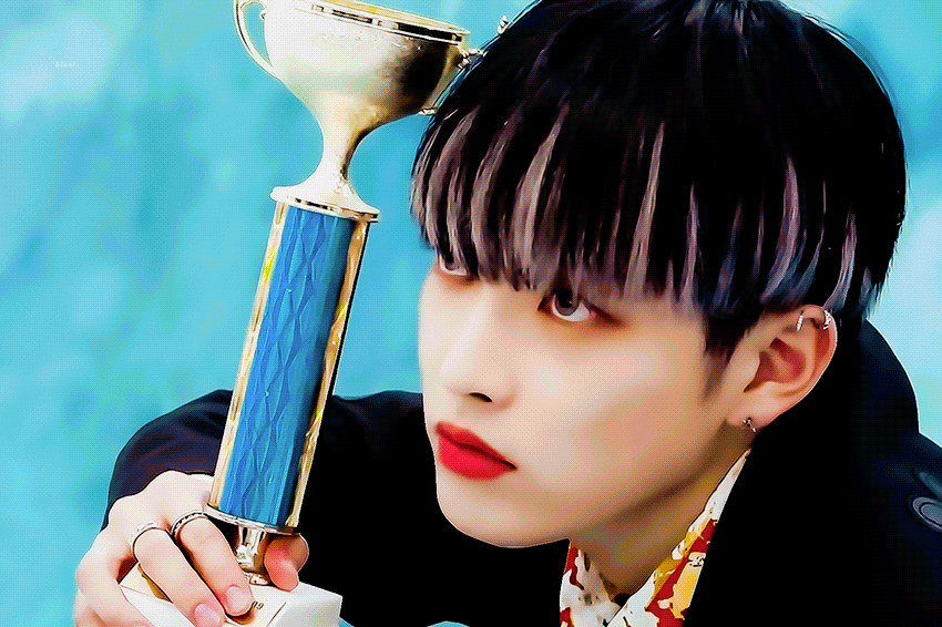 [잡담] 흑발 너무 좋아... | 인스티즈