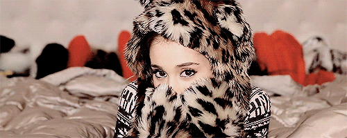 Santa Tell Me - Ariana Grande | 인스티즈