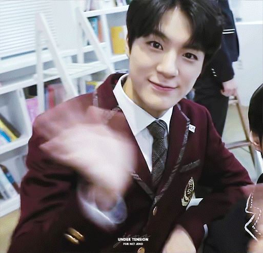 [잡담] 이제노 갭차이 진짜... "안경쓰고 공부만하던 전교회장의 실체"같음 | 인스티즈