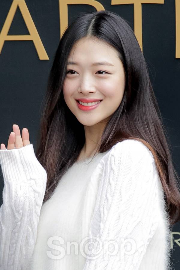 설리 이때 눈화장 어떻게 하는 걸까...? | 인스티즈