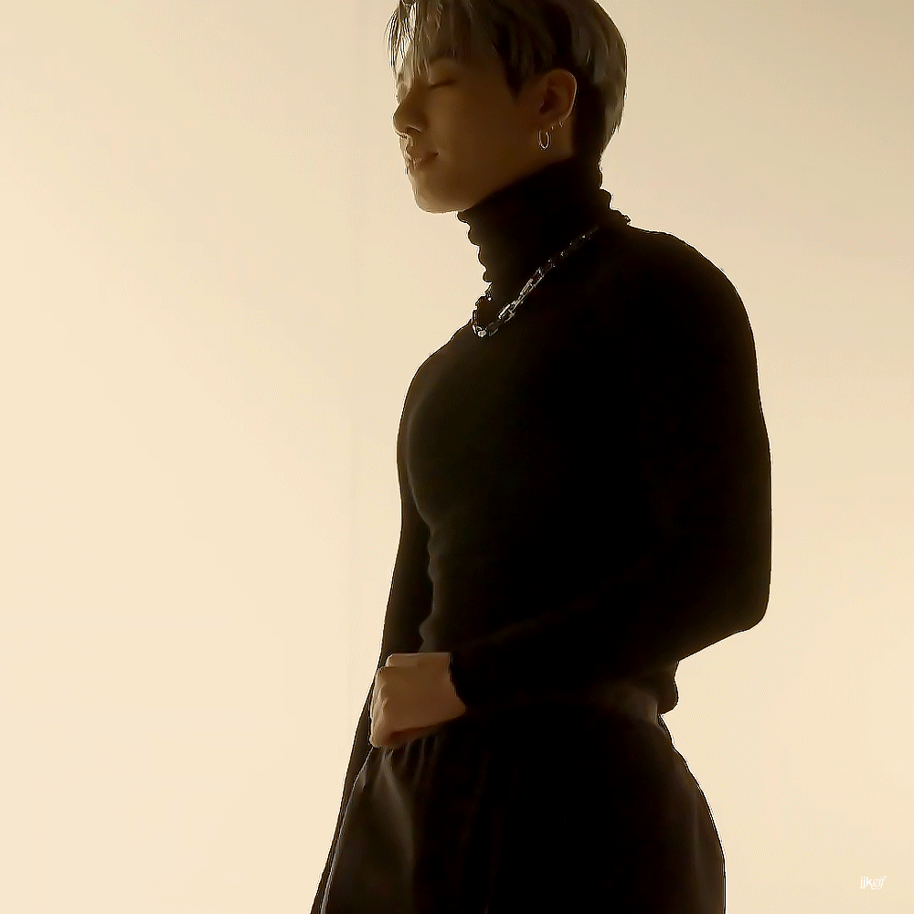 [잡담] 방탄 정국 이 착장 노출 하나도 없는데 넘 자극적이야.. | 인스티즈