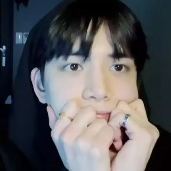 뭐해라는두글자에 | 인스티즈