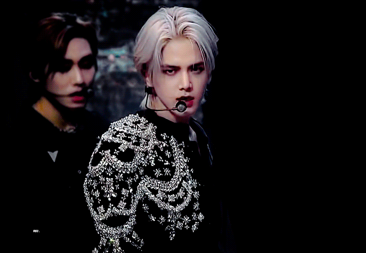 [잡담] 다들 김영훈 흑발 외칠때 난 백발 외친다……… | 인스티즈