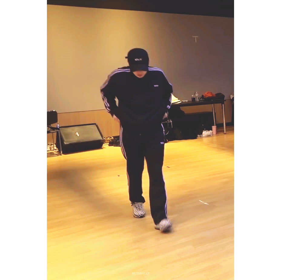 [잡담] 창섭이 다리길이 | 인스티즈