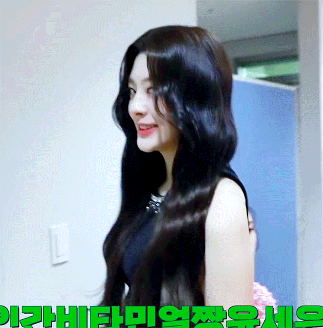 [잡담] 스테이씨 얼굴만 봐도 가슴 웅장해지는 21일 오후 4시 | 인스티즈