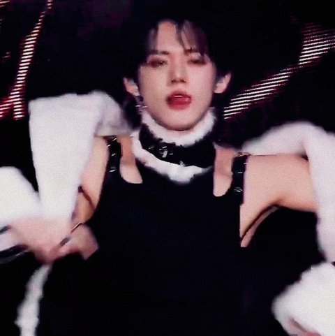 [잡담] 위버스콘 블록버스터 연준이 보면서 의상 소취해왔는데 | 인스티즈