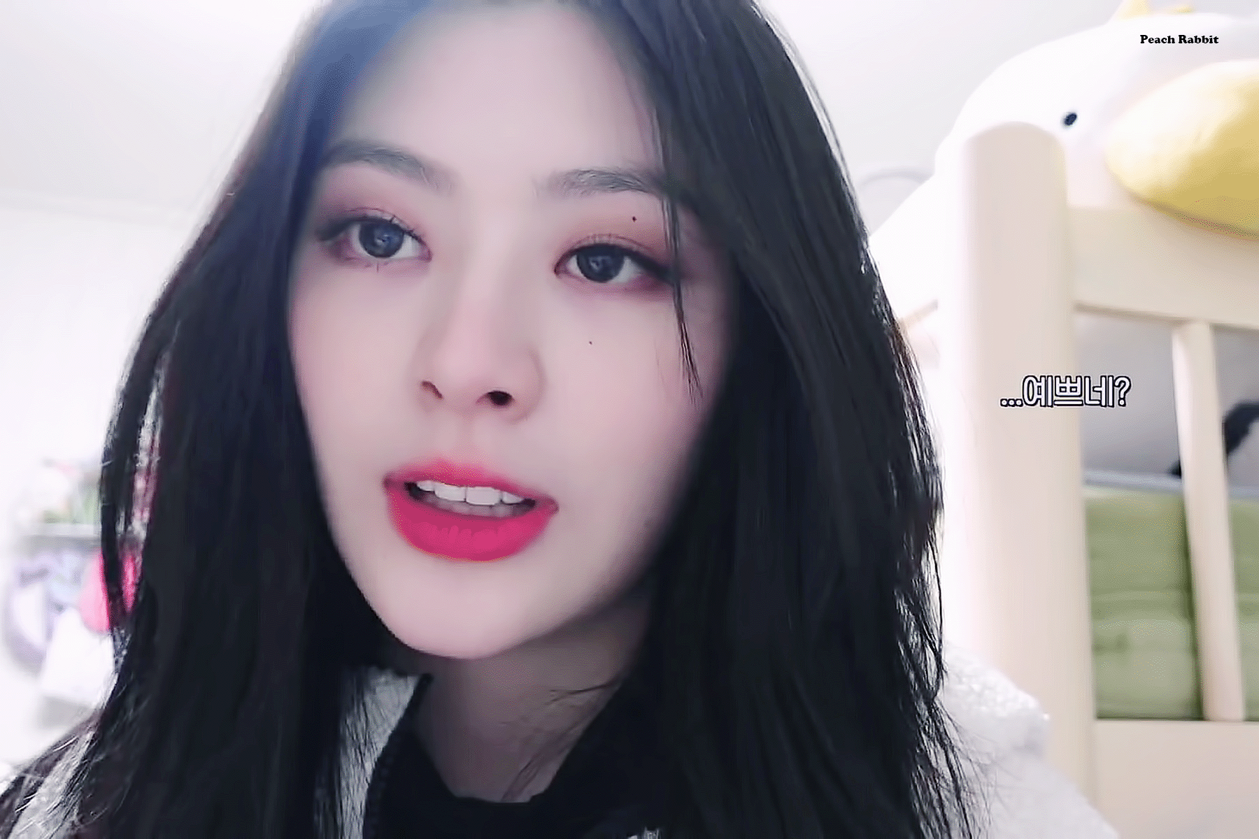 [잡담] 윤세은 브이로그 하루에 30번씩 보는 거 필수인 거 알지? | 인스티즈