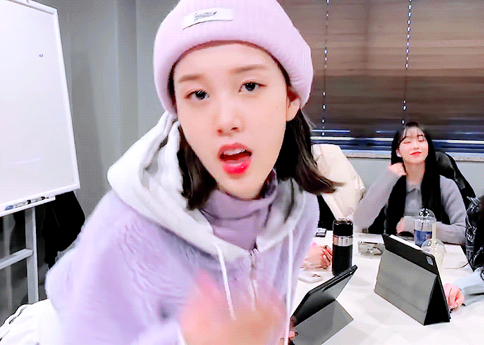 어제자 스테이씨 브이앱 gif | 인스티즈