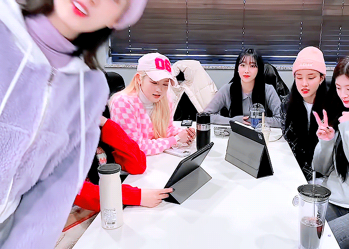 어제자 스테이씨 브이앱 gif | 인스티즈