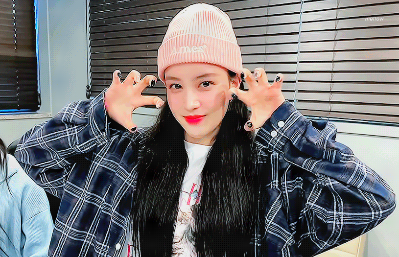 어제자 스테이씨 브이앱 gif | 인스티즈