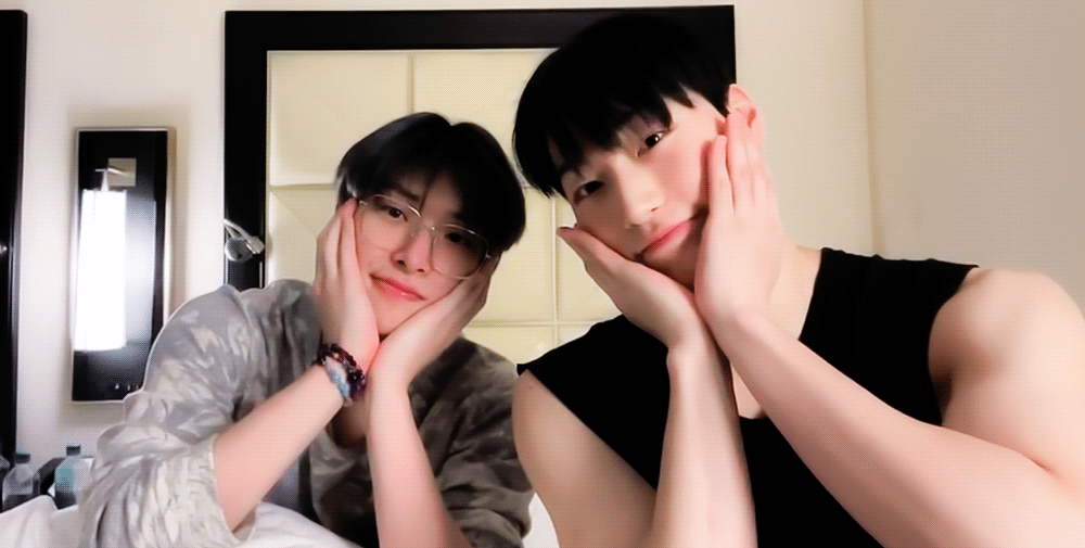 [잡담] 최산이랑 결혼식 해야되는데 출장가서 언제 돌아오지 | 인스티즈