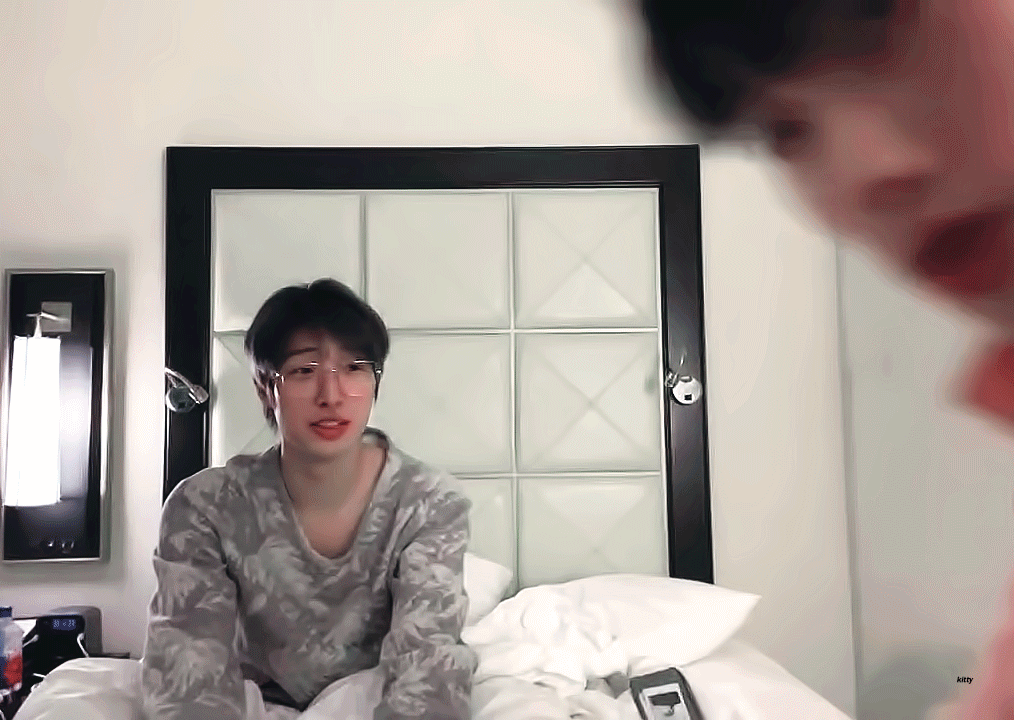 [잡담] 최산이랑 결혼식 해야되는데 출장가서 언제 돌아오지 | 인스티즈