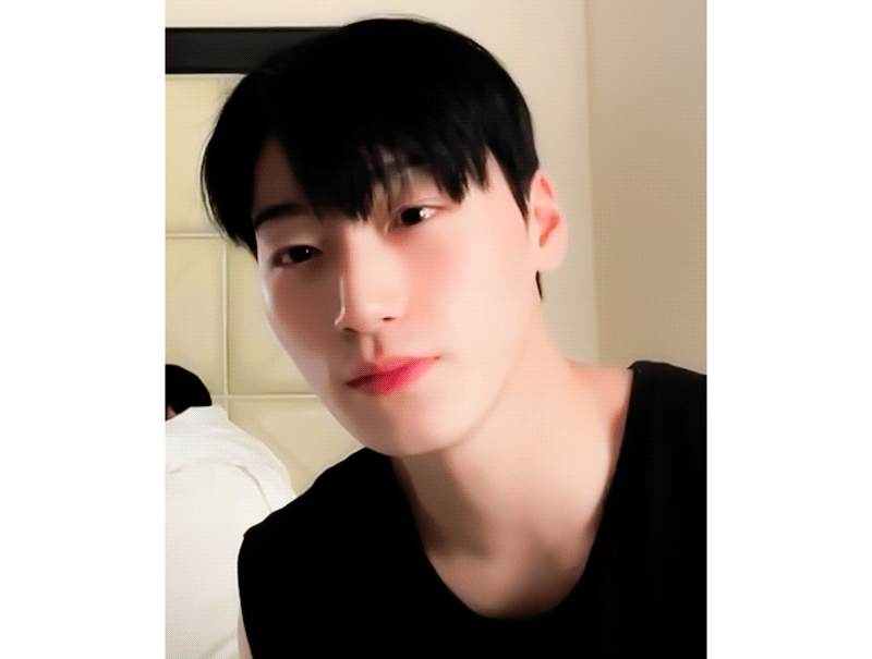 [잡담] 최산이랑 결혼식 해야되는데 출장가서 언제 돌아오지 | 인스티즈