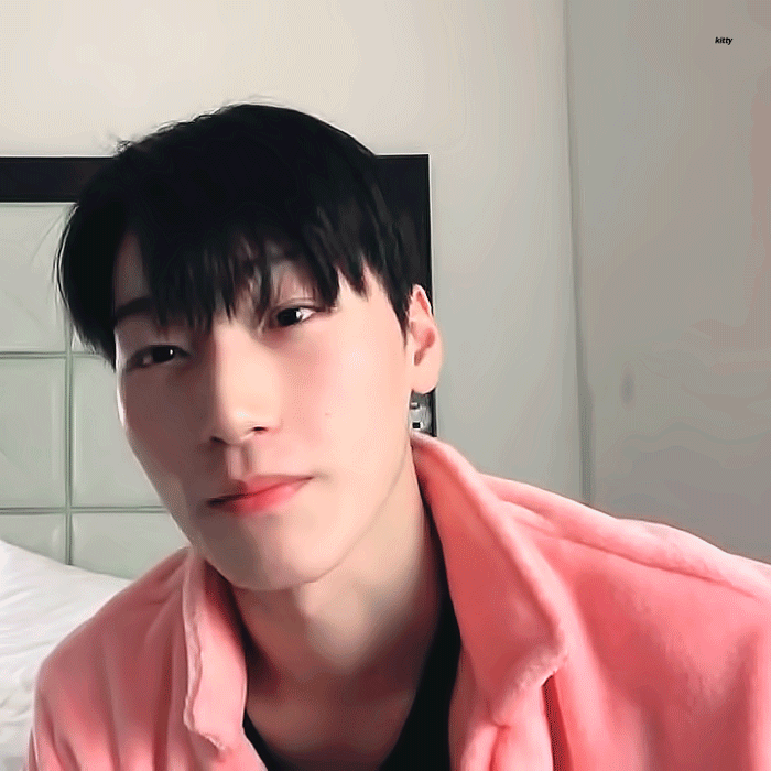 [잡담] 최산이랑 결혼식 해야되는데 출장가서 언제 돌아오지 | 인스티즈