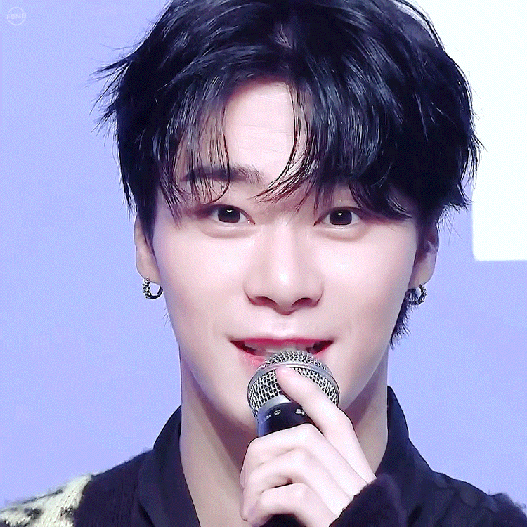 [잡담] 앞머리가 본인꺼라는걸 이렇게 어필한다고?ㅋㅋㅋㅋ | 인스티즈