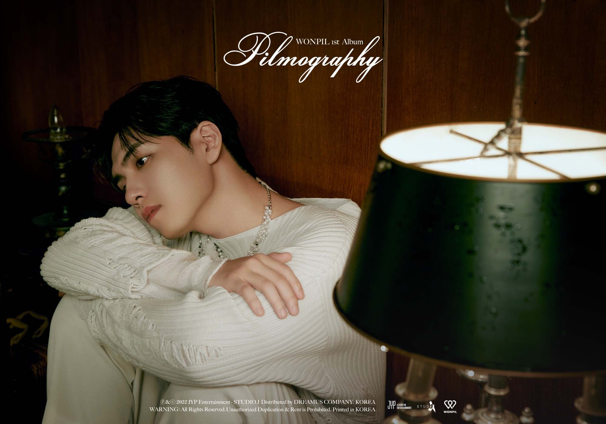 [잡담] 이렇게 생겨놓고 정규앨범 10곡 전곡 작사작곡까지 할정도의 능력까지 가질필욘없잖하 | 인스티즈