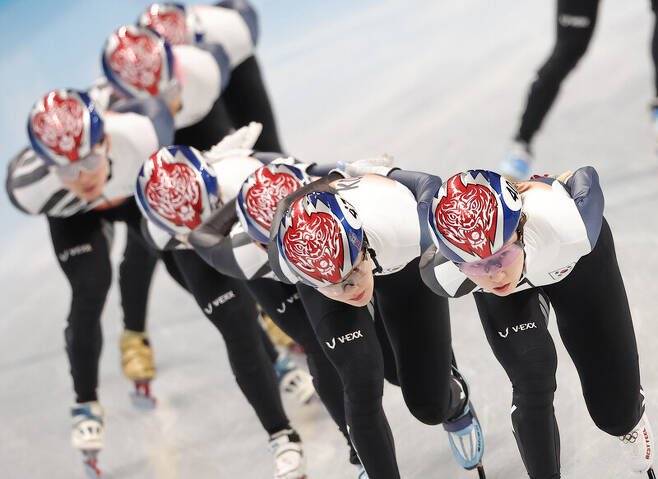 쇼트 한국 선수들 추월하면 큰일날 거 같음 | 인스티즈
