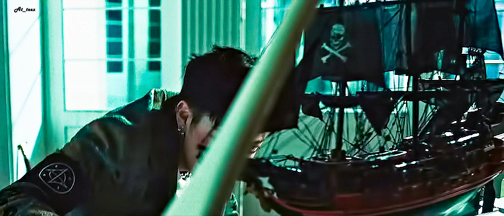 [잡담] 한 사람이 피터팬 웬디 팅커벨 후크선장 다 될 수 있는 거임? | 인스티즈