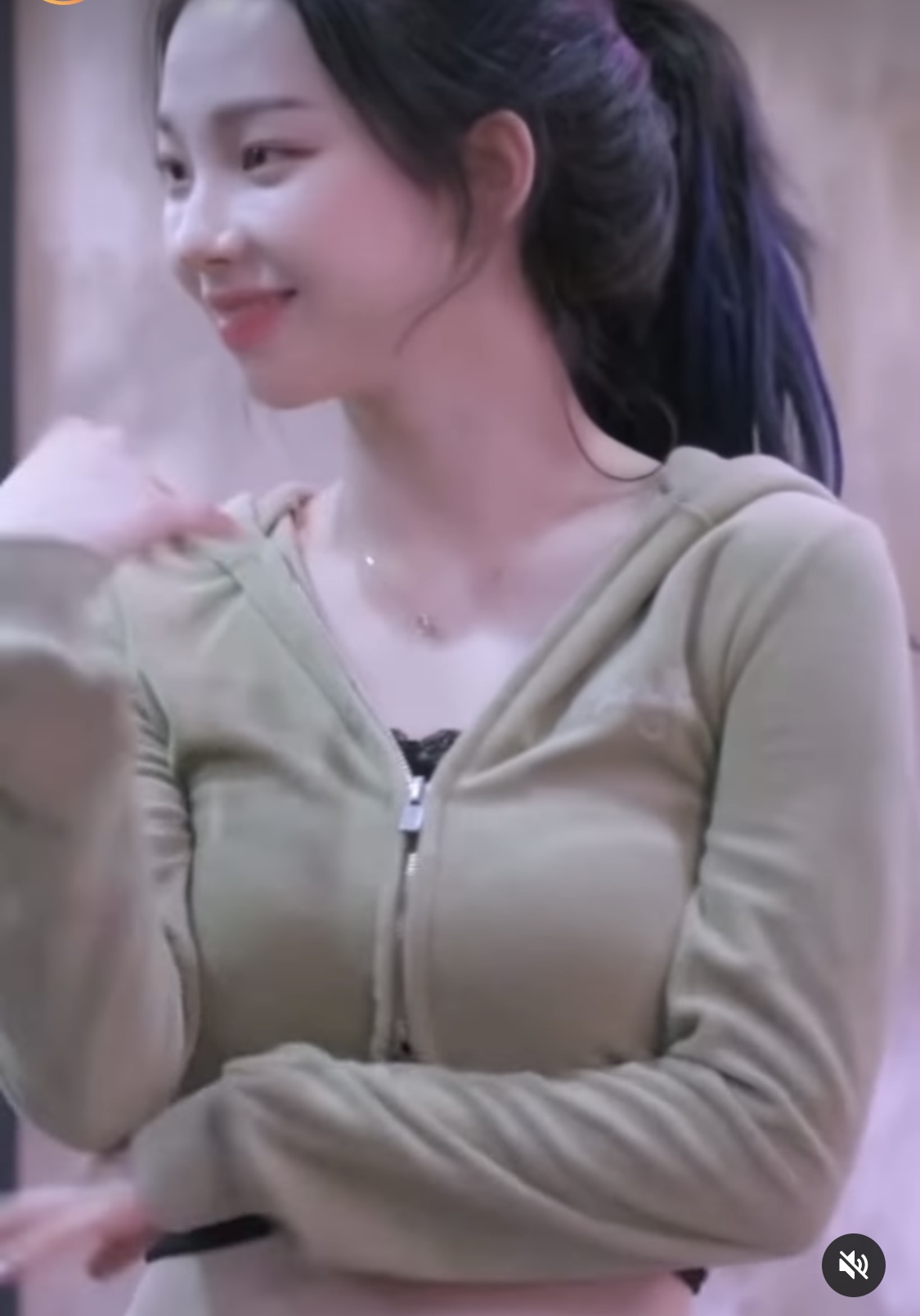 [잡담] 카리나가 입은 옷 어디걸까ㅠㅠㅠ???!?! | 인스티즈