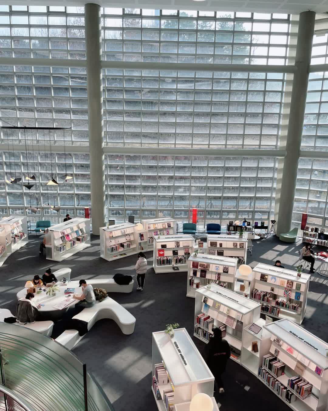 [잡담] 방탄 알엠 인스타 들어가서 딱 보이는 피드 마음이 부자인 사람같음 | 인스티즈