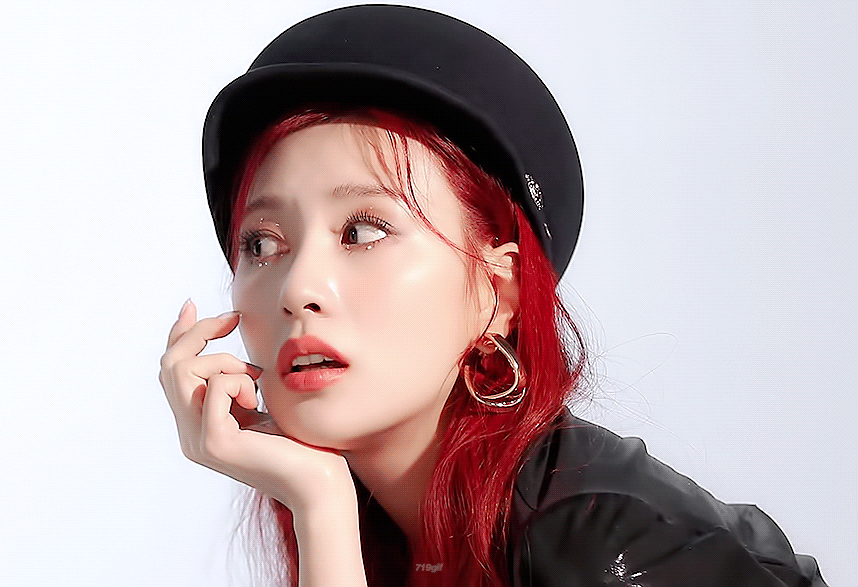 [잡담] 오하영 이번에 빨간머리 ㄹㅇ 퍼스널컬러인가봐 | 인스티즈