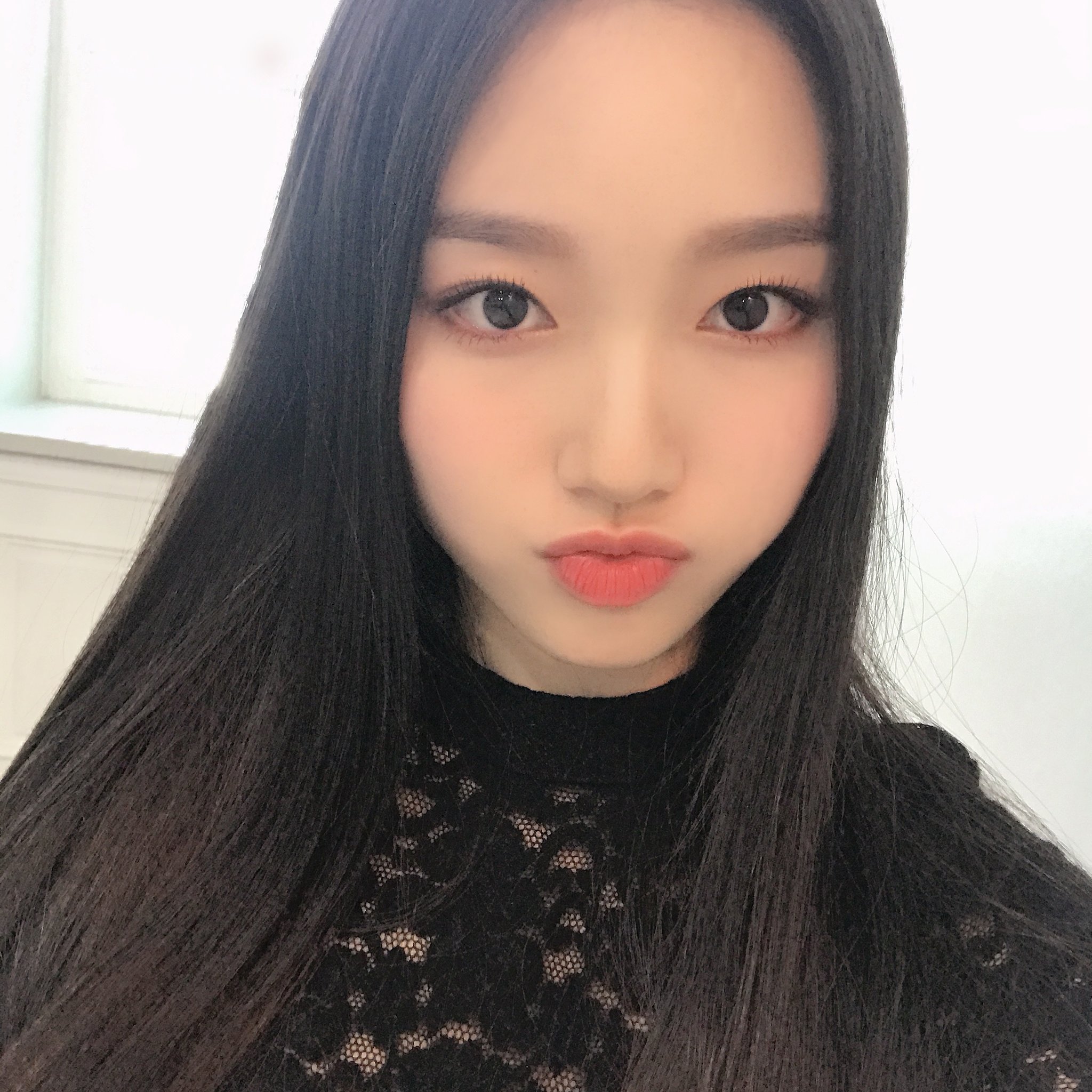 [잡담] 마지막 흑발이 데뷔전인 아이돌이있다? | 인스티즈