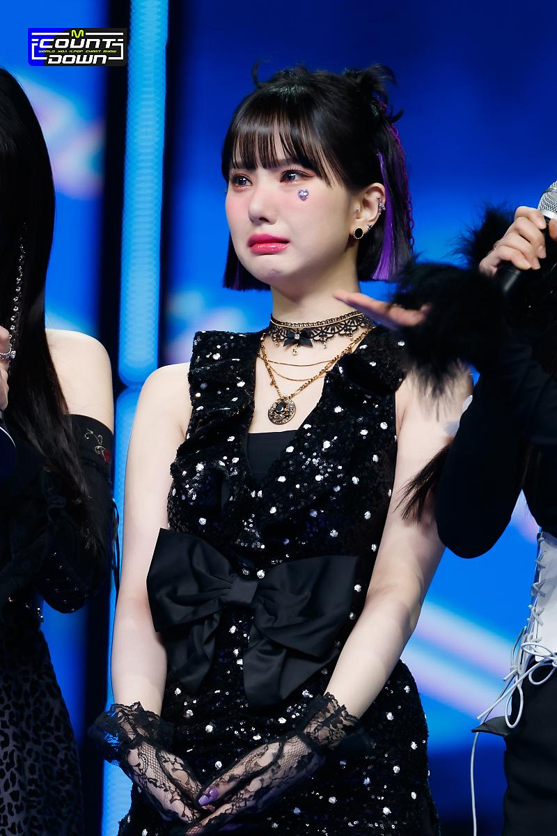 [잡담] 은하가 터진크림빵이 되어가는 과정 | 인스티즈