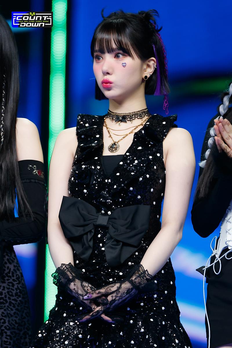 [잡담] 은하가 터진크림빵이 되어가는 과정 | 인스티즈