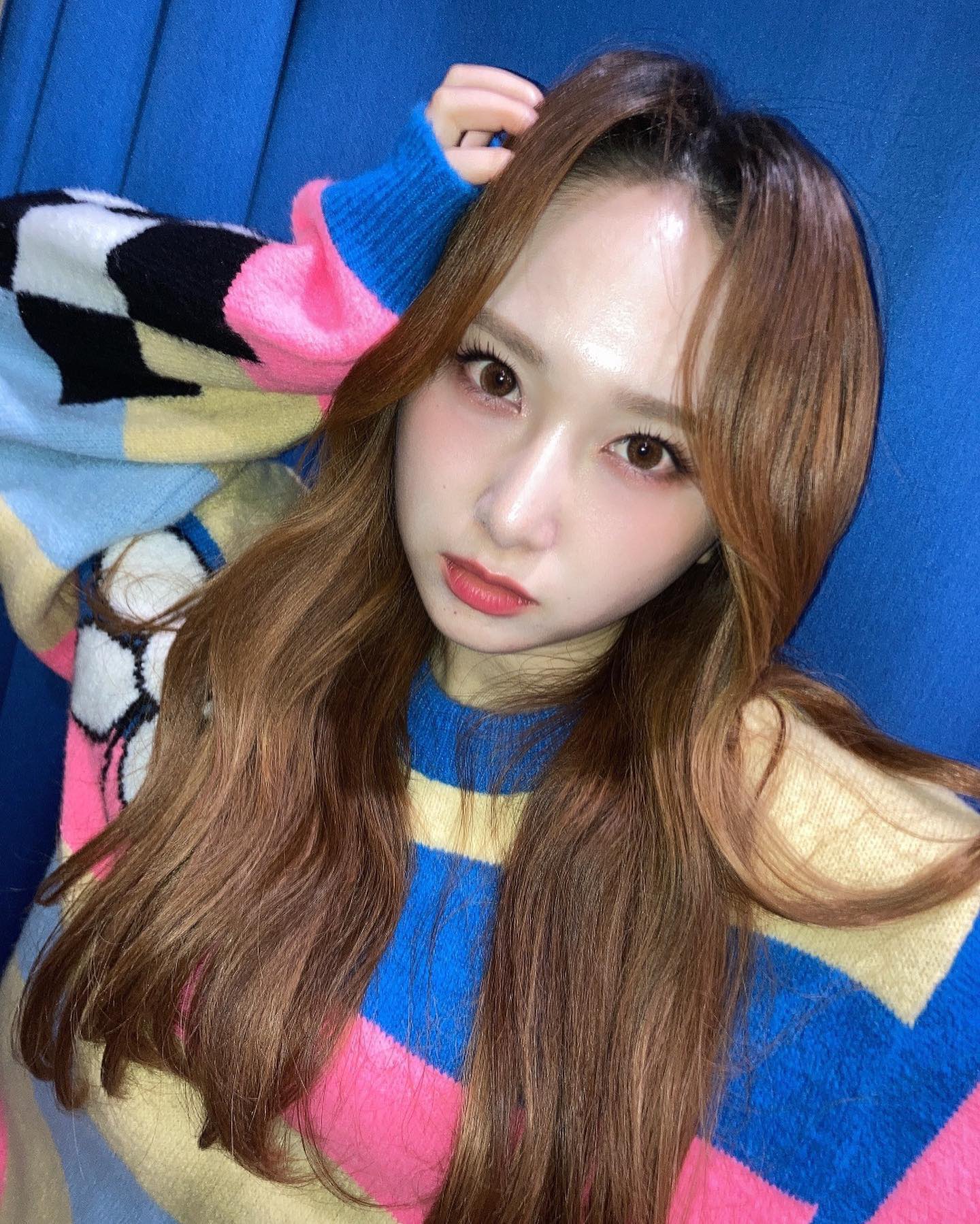 [잡담] 로펀 쥬리 아기토끼 넘 이뻐,,,, | 인스티즈