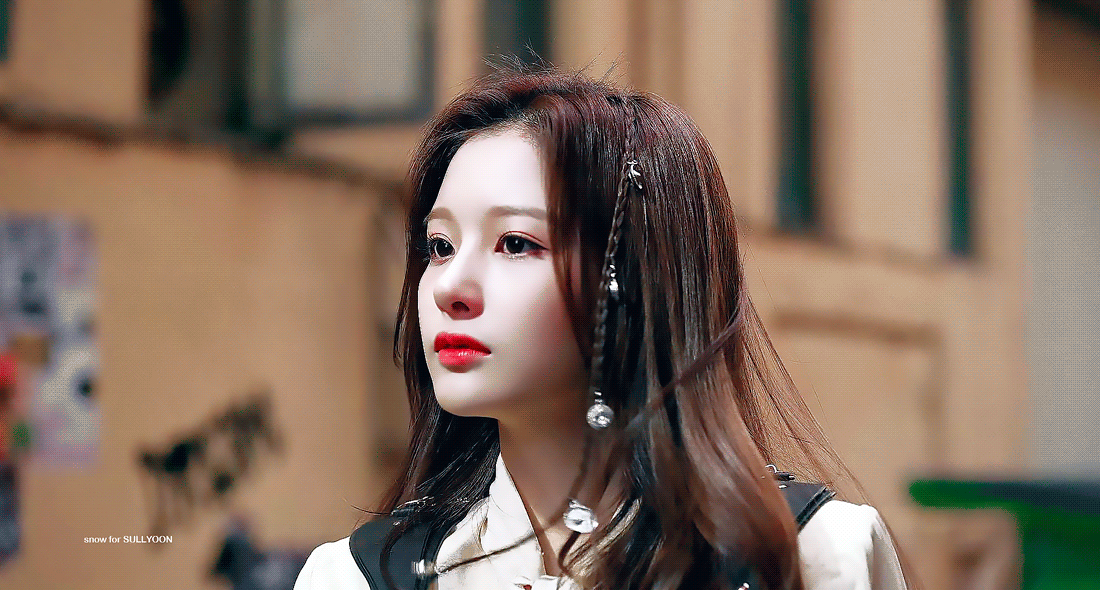 [잡담] 설윤 비주얼 충격적이다 ..... | 인스티즈