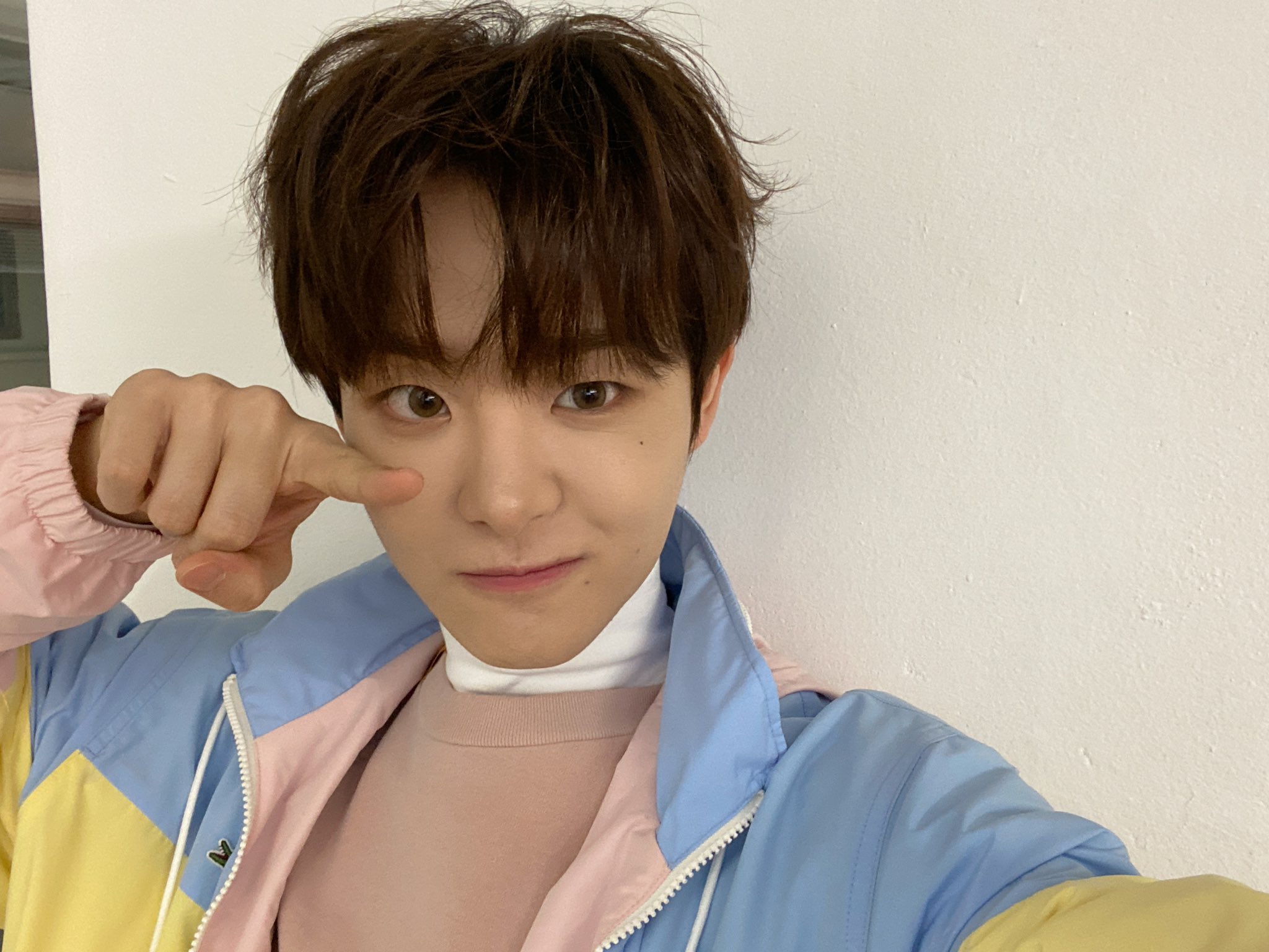 [잡담] 이 남돌 이름 머랴???? 어디서 많이 봤는데 | 인스티즈