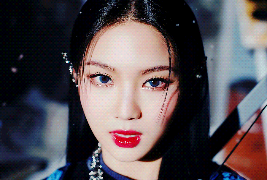 [잡담] 스테이씨 런투유 뮤비 궁수 이사님 | 인스티즈