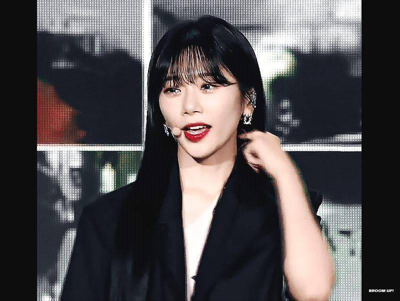 [잡담] 진짜 너무 예쁘지 않아...? | 인스티즈