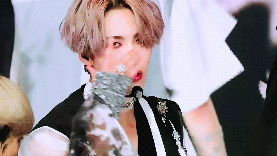 [잡담] 교복 컨셉 활동 때 성균관 유생 의복 주제로 만든 한복 입힌 거 ㄹㅈㄷ | 인스티즈