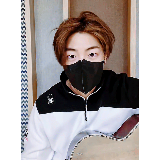 [잡담] 기타 이름 언논이인거 생각하니까 너무 귀엽지않아..? | 인스티즈