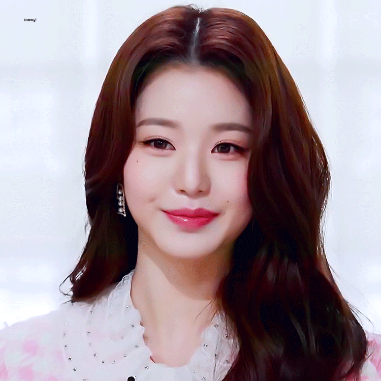 [잡담] 장원영 진짜... 원영이를 불행하게 하는 사람들을 ㄷㅏ 죽야버리고싶은 얼굴이다 | 인스티즈