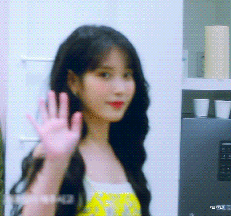 [잡담] 요즘 아이유 리즈 같지않아?? | 인스티즈