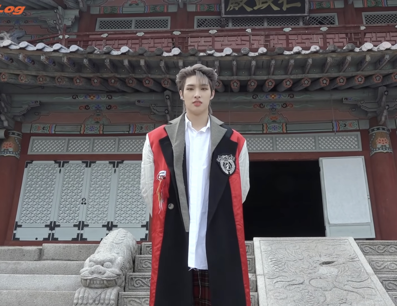 [잡담] 얘 타고난 골격 피지컬은 볼 때마다 눈물난다.. | 인스티즈