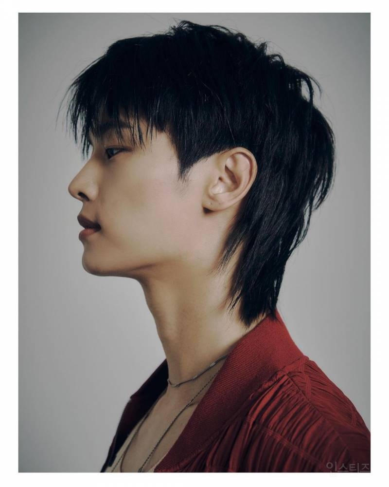 인생 최저몸무게로 입생로랑 단독화보 찍은 남돌 | 인스티즈