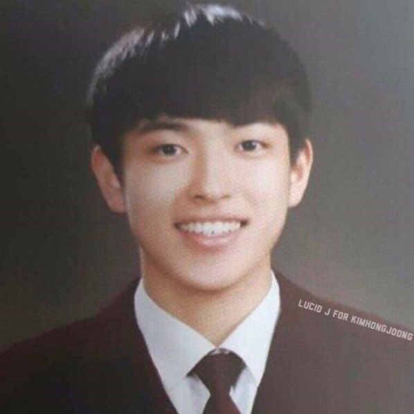 [잡담] 진심 내본이지만 너무 예쁘게 잘생겼다… | 인스티즈