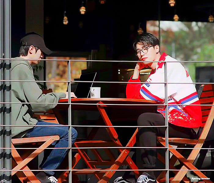 [잡담] 내가 좋아하는 남자 앞에 두고 이러는 놈이 있다? | 인스티즈