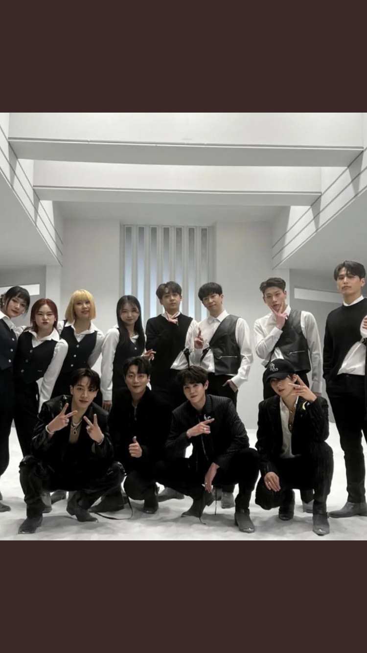 [잡담] 뮤비 댄서분들이랑 사진 떳다ㅈㅇ 하이라이트 | 인스티즈