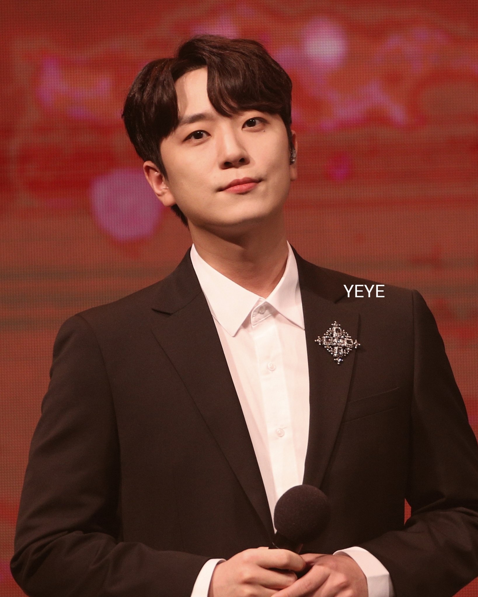 [잡담] 쓰니 인생 이상형 공개합니다,,, 모아보니까 느낌이 쬐금 비슷한 거 같기도 하구,,,🤔🤔,,, | 인스티즈