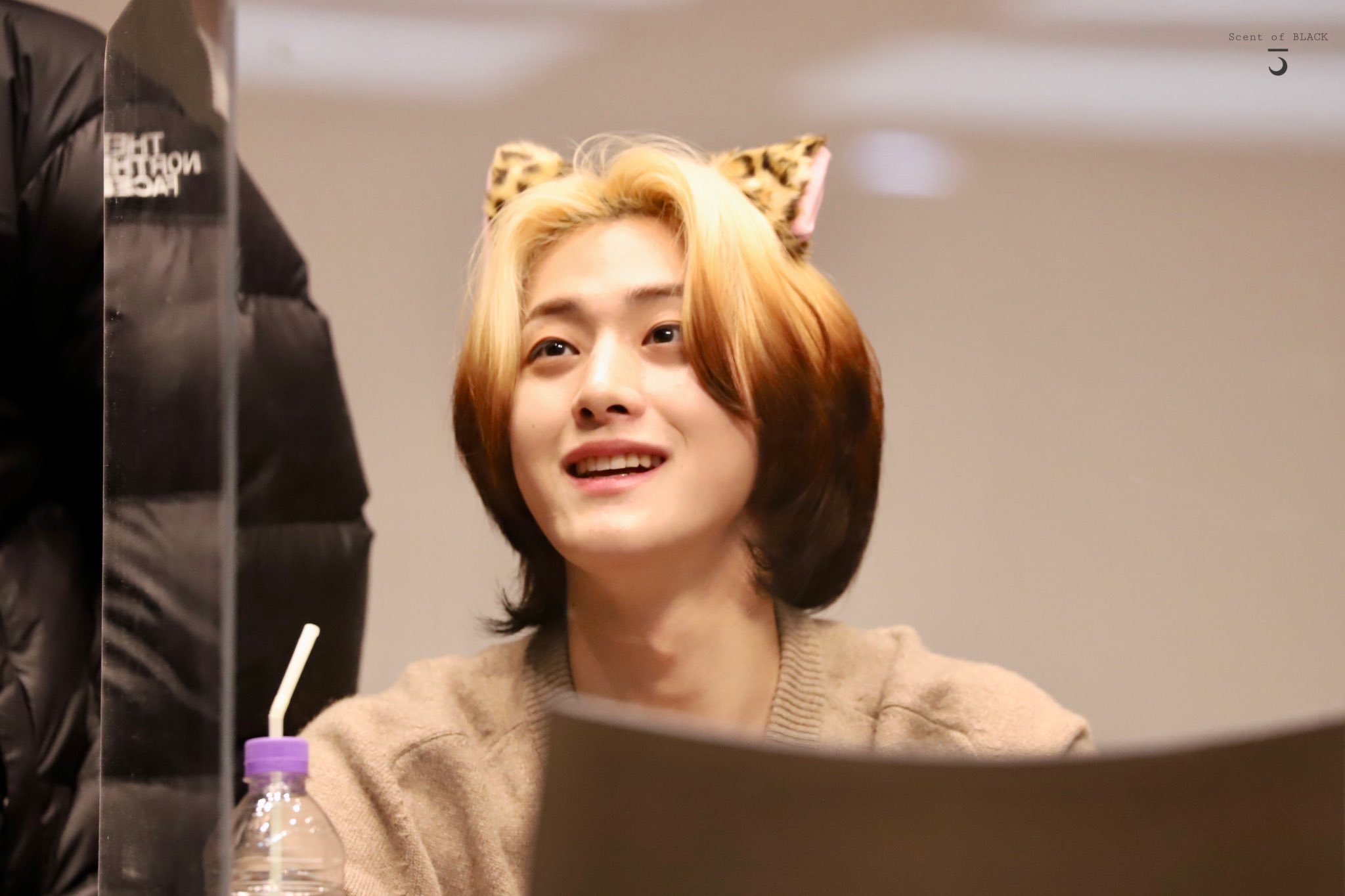 [잡담] 장발이 넘 잘어울리는 위아이 용하.jpg | 인스티즈