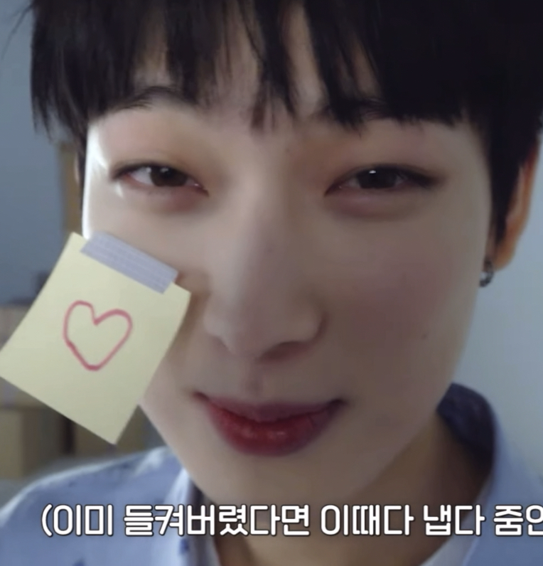 [잡담] 이 남돌 진짜 너무예쁘게 생긴듯... | 인스티즈