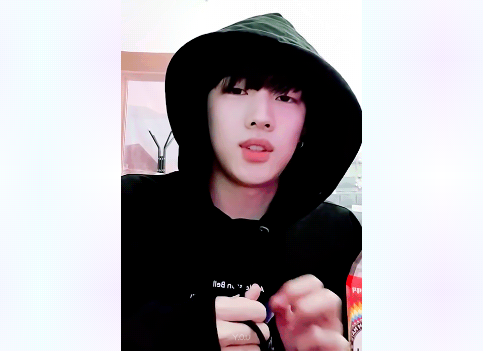 [잡담] 재찬이 후드끈 묶어달라니깐 금쪽이짓하는짤 있는사람ㅠ | 인스티즈