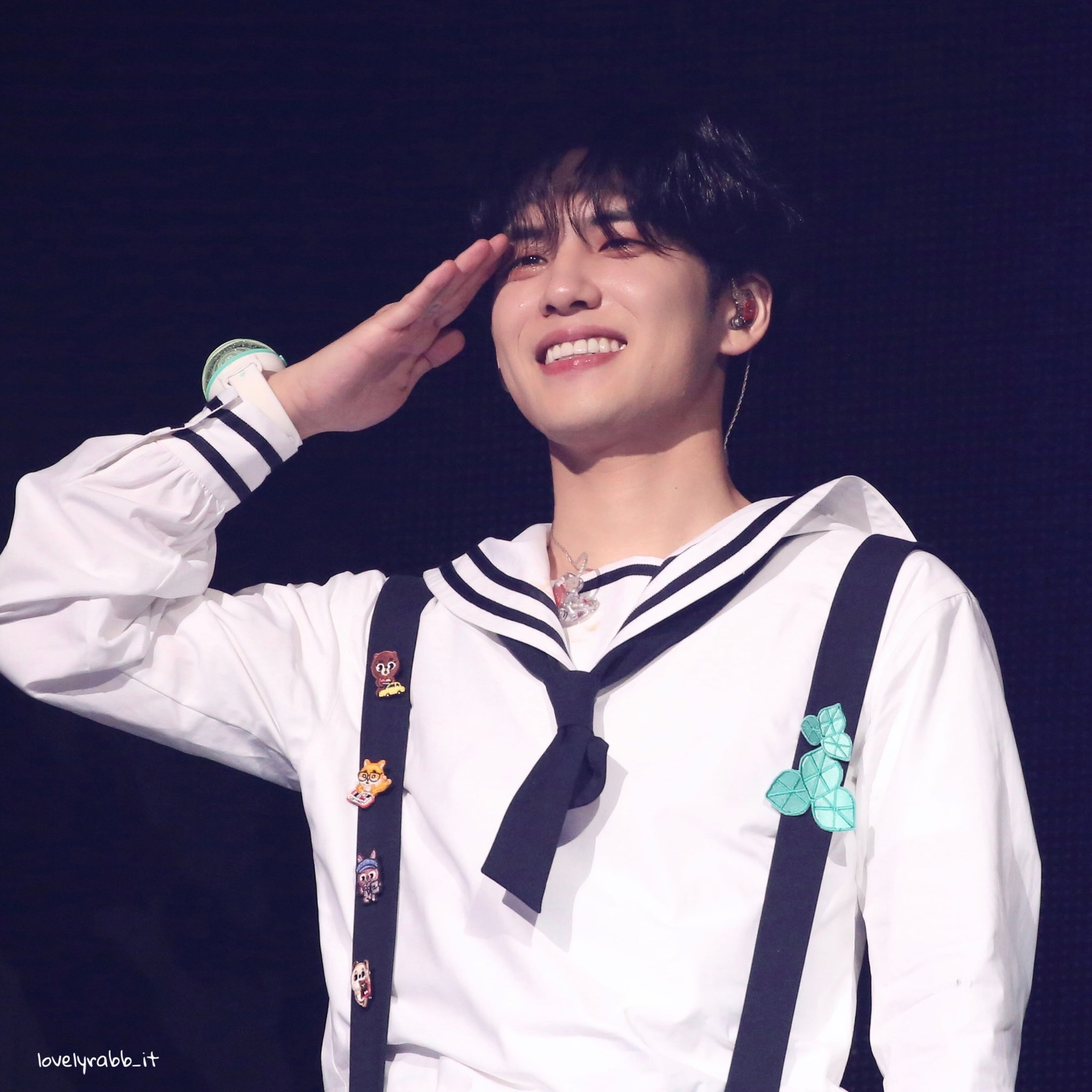 [잡담] 원필 어제 콘서트 사진들 그냥 하염없이 보는중.. | 인스티즈